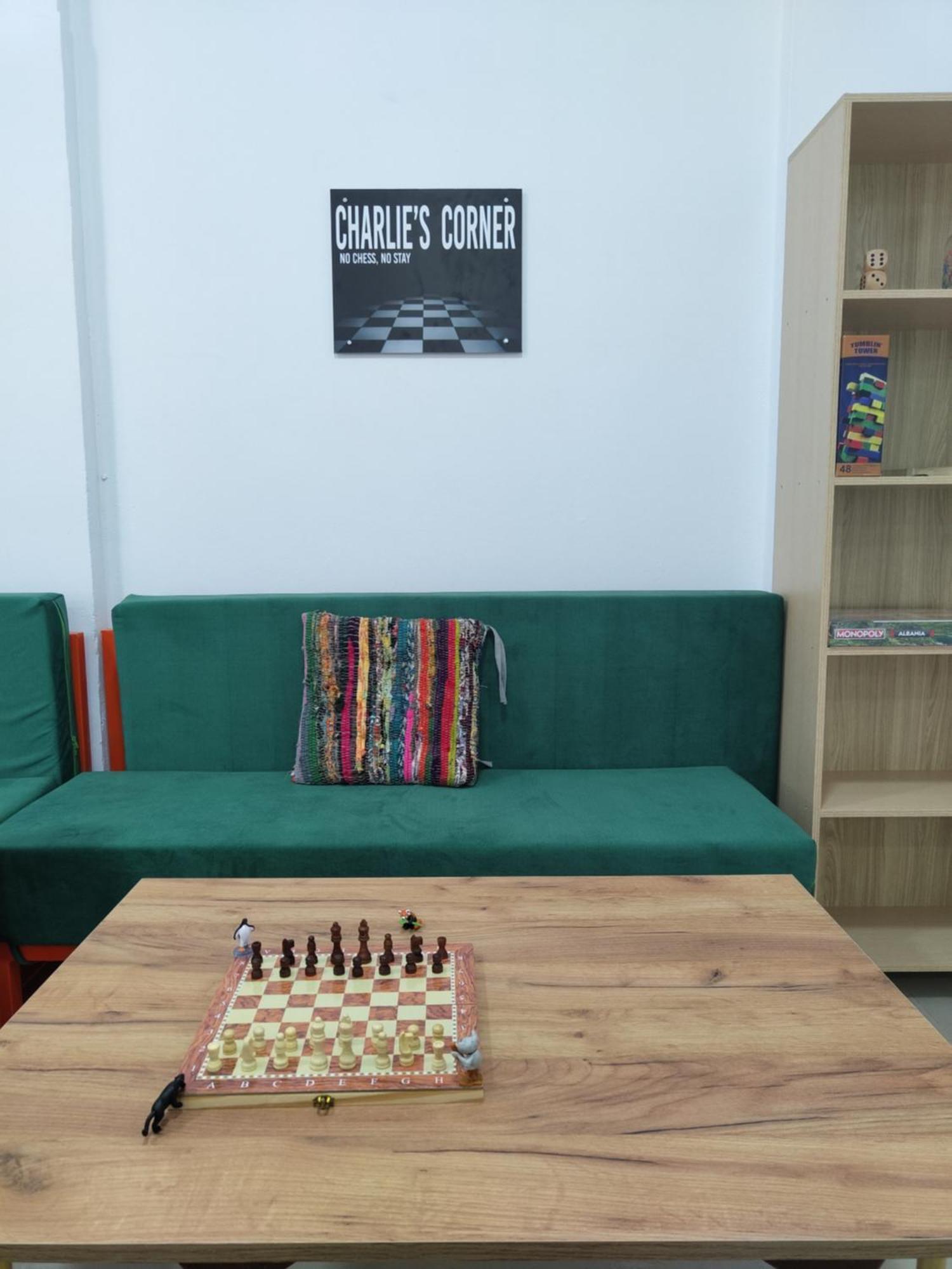 Tias Hostel شكودر المظهر الخارجي الصورة
