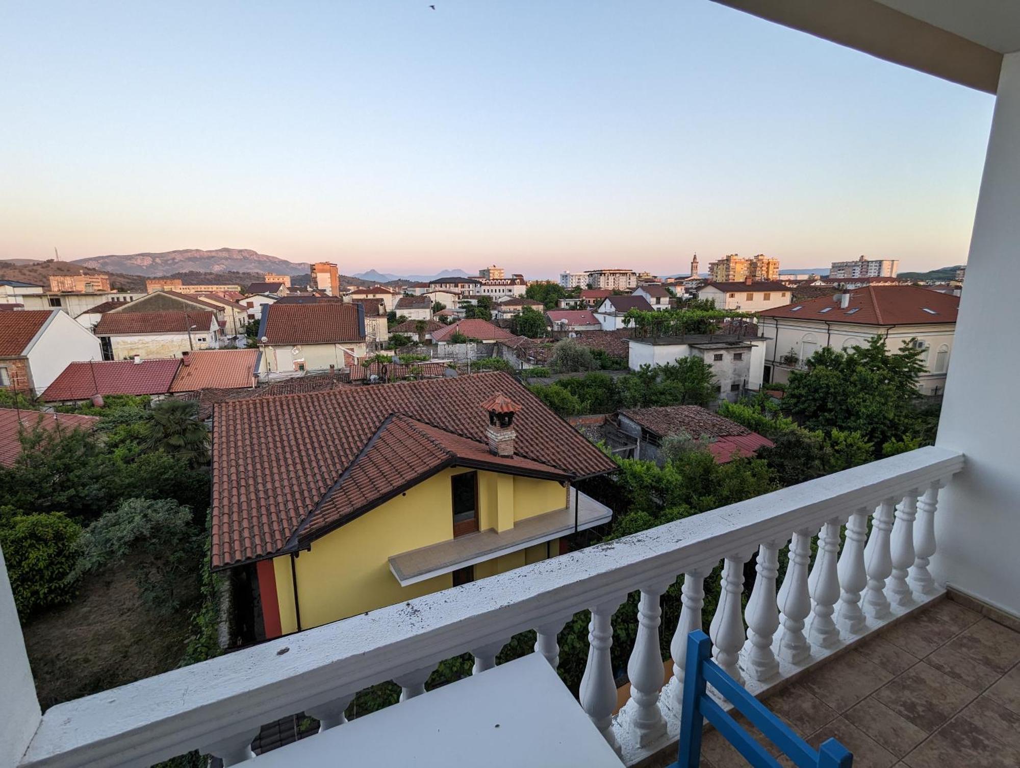 Tias Hostel شكودر المظهر الخارجي الصورة
