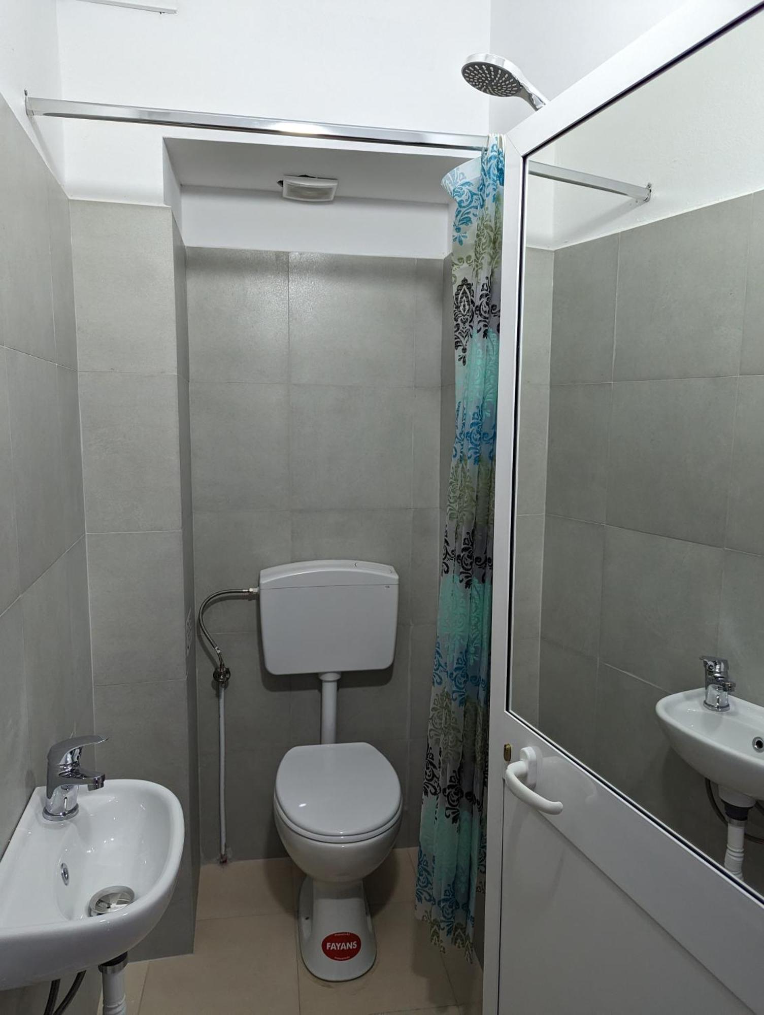 Tias Hostel شكودر المظهر الخارجي الصورة