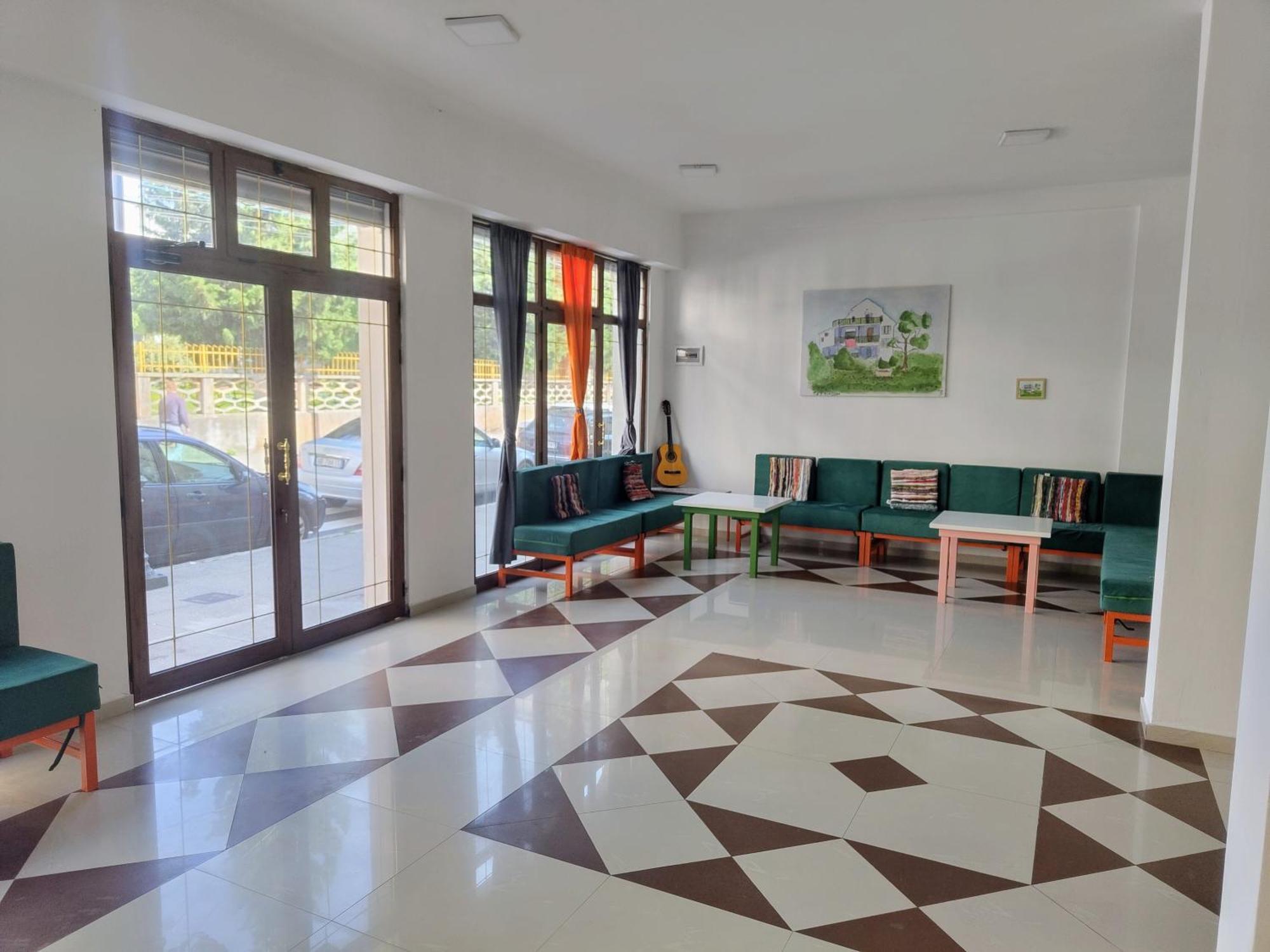 Tias Hostel شكودر المظهر الخارجي الصورة