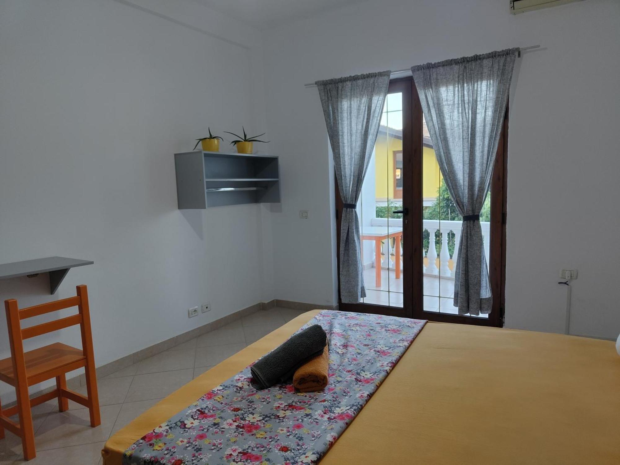 Tias Hostel شكودر المظهر الخارجي الصورة