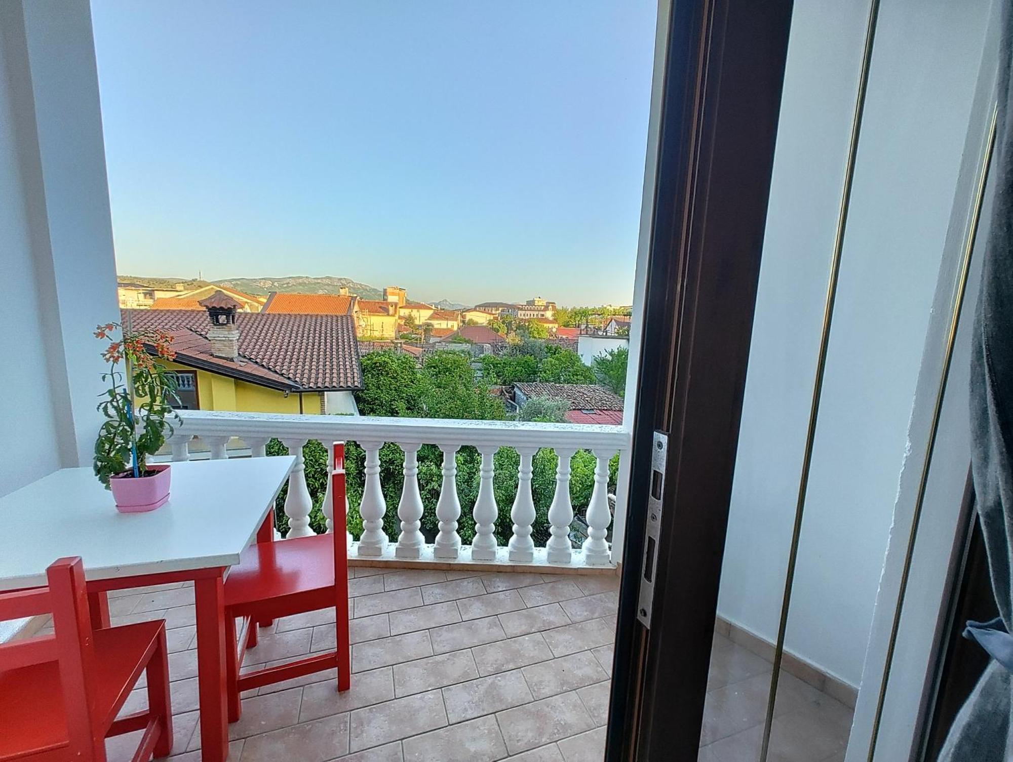 Tias Hostel شكودر المظهر الخارجي الصورة